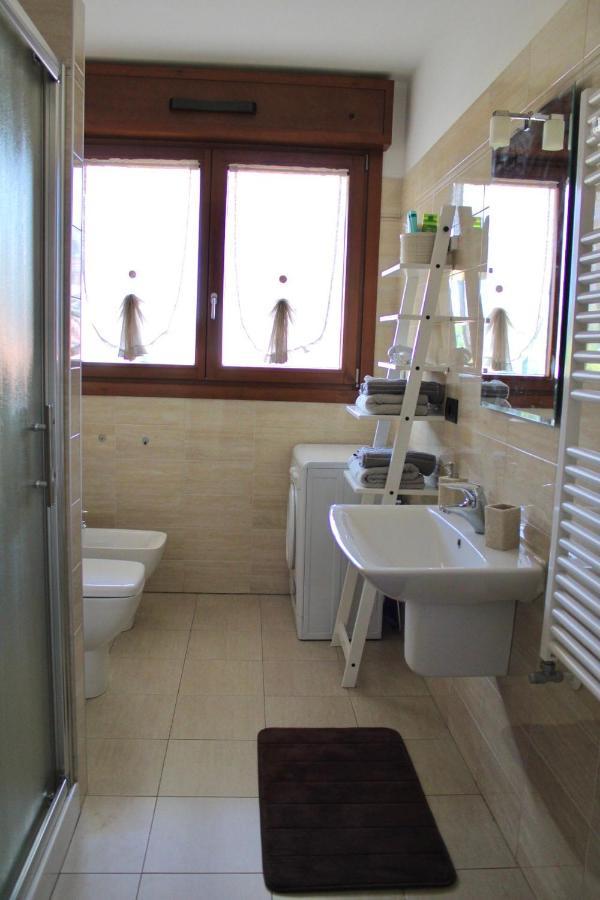 Rho Fiera Milano - Popy House Villa เปโร ภายนอก รูปภาพ